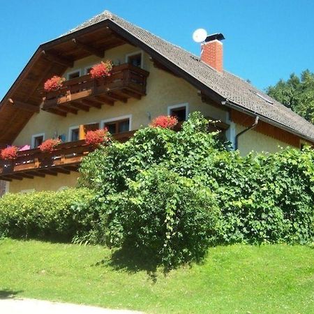 Ferienwohnung Typ 1 Im Haus Huber In Bleiburg Dış mekan fotoğraf